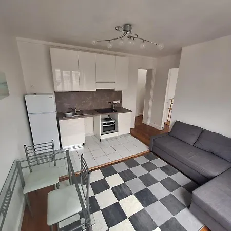 Cosy In 15th Arrondissement Apartment